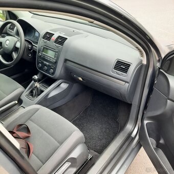 Volkswagen golf 5 2.0tdi,103kw,221000km. - 7
