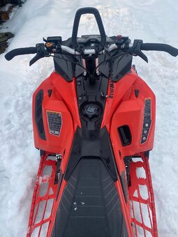 Sněžný skútr ski doo 850 E-TEC SUMMIT 154 - 7