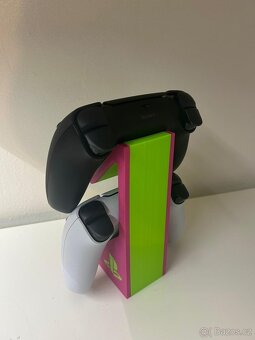 Držák na ovladače 5S5, nový - 7