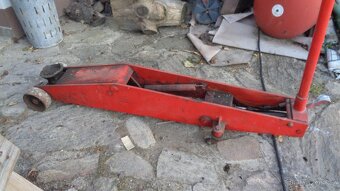 Hydraulický zvedák - 7