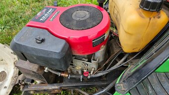 Prodám zahradní traktor Viking - 7