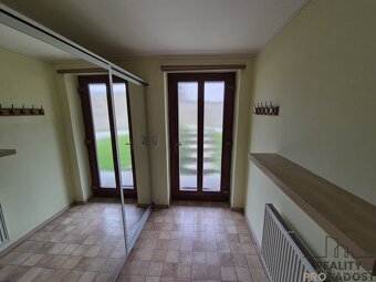 Pronájem bytu 3+kk s terasou a parkovacím místem v Lednici - 7