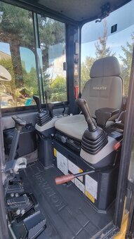 Minibagr Komatsu PC16R-3HS rok 2019 Svahovka + podkop - 7