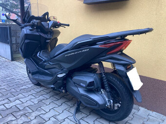 Honda Forza 350 - 7