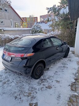 Honda Civic,1,8,104kw,72000km,2007 - 7