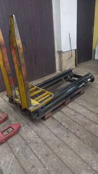 Zdvihaci zarizeni VZV - 7