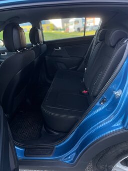 Kia Sportage 2.0 CRDi AWD - 7