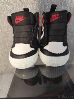 "Nové" mimi Nike Jordan 1 Crib bootie - 7