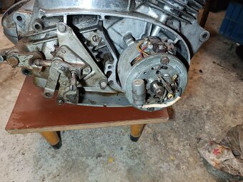 Motor Jawa 250 kyvačka - 7