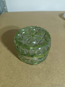 Sada parfémových flakonů, zelené sklo - 7