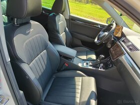 Škoda Superb iV Laurin&Klement 160kw,webasto,matrix,panorama - 7