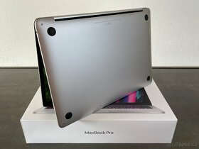 MacBook Pro 13" 2022 M2 Silver 256GB - 7