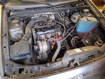 VW Passat B3 Variant 1.8i - 7