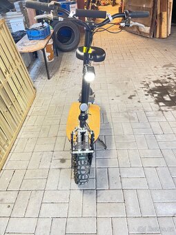 Elektrická koloběžka Nitro scooter - 7
