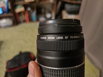 Digitální zrcadlovka Canon EOS 2000D +příslušenství - 7