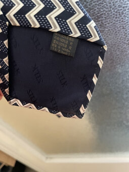 Kvalitní materiál, kravata 100% Pure Silk hedvábí. - 7