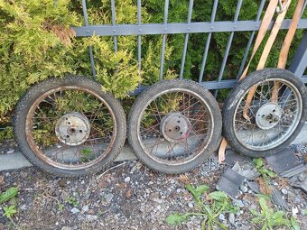 Brzdovy štít jawa - 7