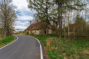 Prodej pozemku 5511 m2 s budovou 176 m2 - Nová Ves - Louka - 7