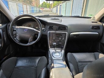 Volvo V70 2,4 D5 manuál - 7