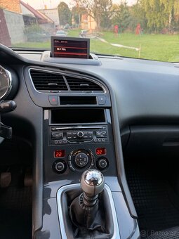 Peugeot 5008 - 7