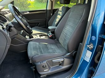 VW Touran Highline 2.0TDi manuál 110kw m.ř.2021 - 7