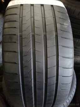 Prodám 2ks pneu 285 /40 /21 - 7