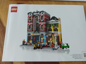 LEGO Icons 10312 Jazzový klub - 7