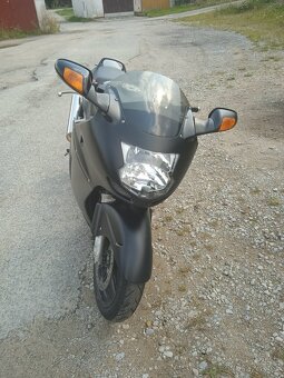 Honda CBR 1100 XX - 7