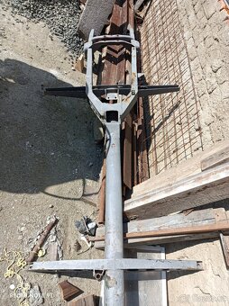 Škoda Tudor motor, podvozek - 7