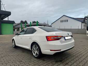 Prodej ŠKODA Superb 2.0 TDI 140 kW Style PLUS - 7