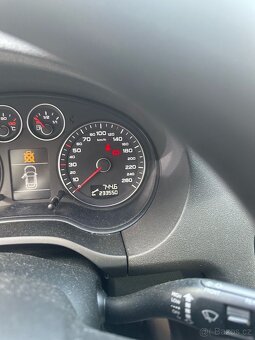 audi a3 1.9 tdi 77kw rv: 2009 - 7