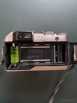 Contax G1 + Carl Zeiss Planar T 45mm F/2 - 7