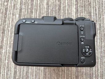 Canon EOS R50 V + RF-S 14-30 mm f/4-6,3 IS STM - 7