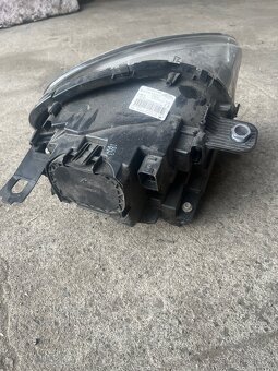 LEVÝ PŘEDNÍ HALOGENOVÝ SVĚTLOMET MINI COUNTRYMAN R60 - 7