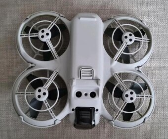 DJI Neo + 2 baterky a kufr - 7