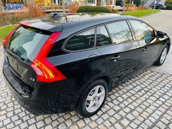 Volvo V60 2.0D3 5VÁLEC MANUÁL LED VÝHŘEV SENZORY - 7