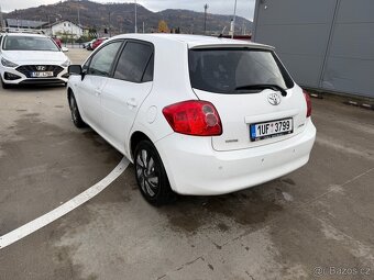 toyota auris 1,4d - 7