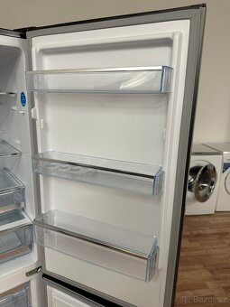 Lednice s mrazákem Amica (288) - 7