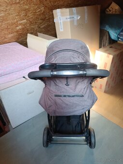 Sportovní kočárek - 7