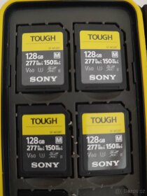 Sony Alpha A6500 + příslušenství - 7