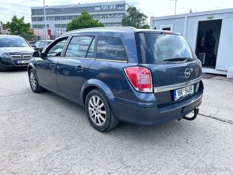 Opel Astra H combi 1,6 16V, 2010 - 7