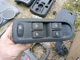 RENAULT SCENIC 2 / DÍLY INTERIERU - 7