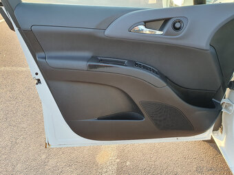 Opel Meriva 1.4T, klima, litá kola, st. nosiče, DPH - 7