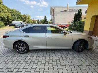 Lexus ES 300h 9/2023 - 7