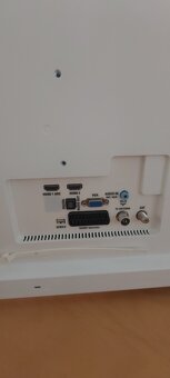 PHILIPS Ultratenký LED televizor Full HD , bílá barva - 7