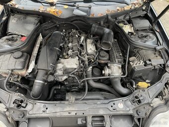 Mercedes Benz w203 2.0d 2003 sedan - 7