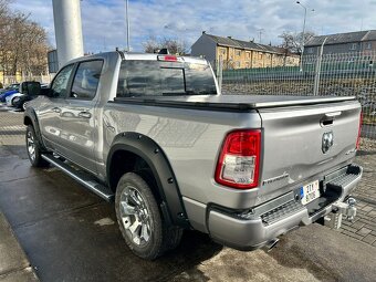 Dodge RAM 1500 5.7 HEMI 4x4 - 7