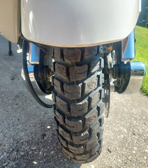 Skútr retro Znen 125 - 7