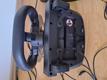 Logitech g920 - 7