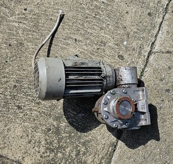 Benekov ling 25 - 7